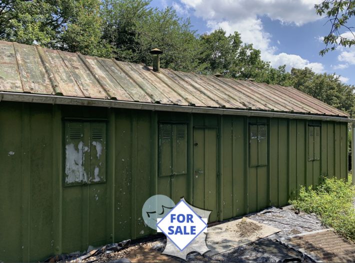 Building with Land, Ideal Weekend Getaway