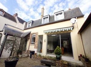 Charming House with Guest Gite House