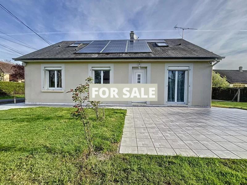 Detached House with Garden