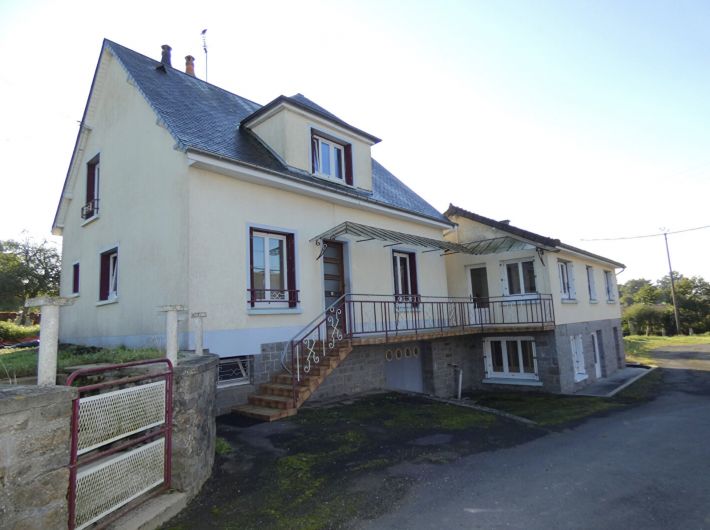 Detached Country House with Outbuilding
