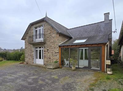 Detached House with Garden