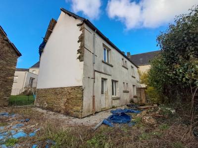 Detached House to Renovate with Garden