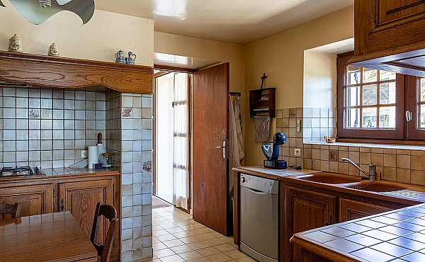Property_For_Sale_in_France-with_Cle_France_Join_our_mailing_List_AMR00108_31