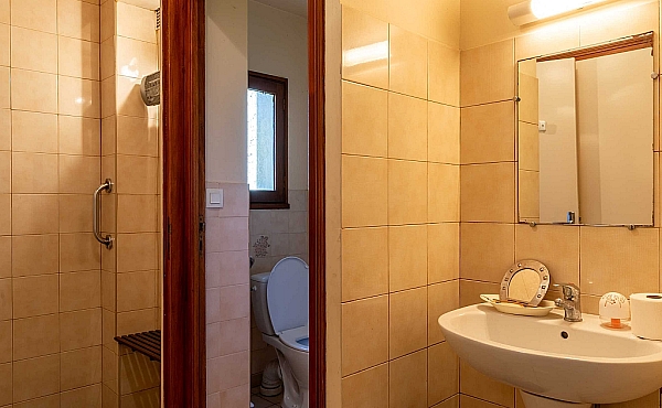 Property_For_Sale_in_France-with_Cle_France_Join_our_mailing_List_AMR00108_35