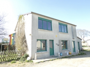 Detached House with Garden