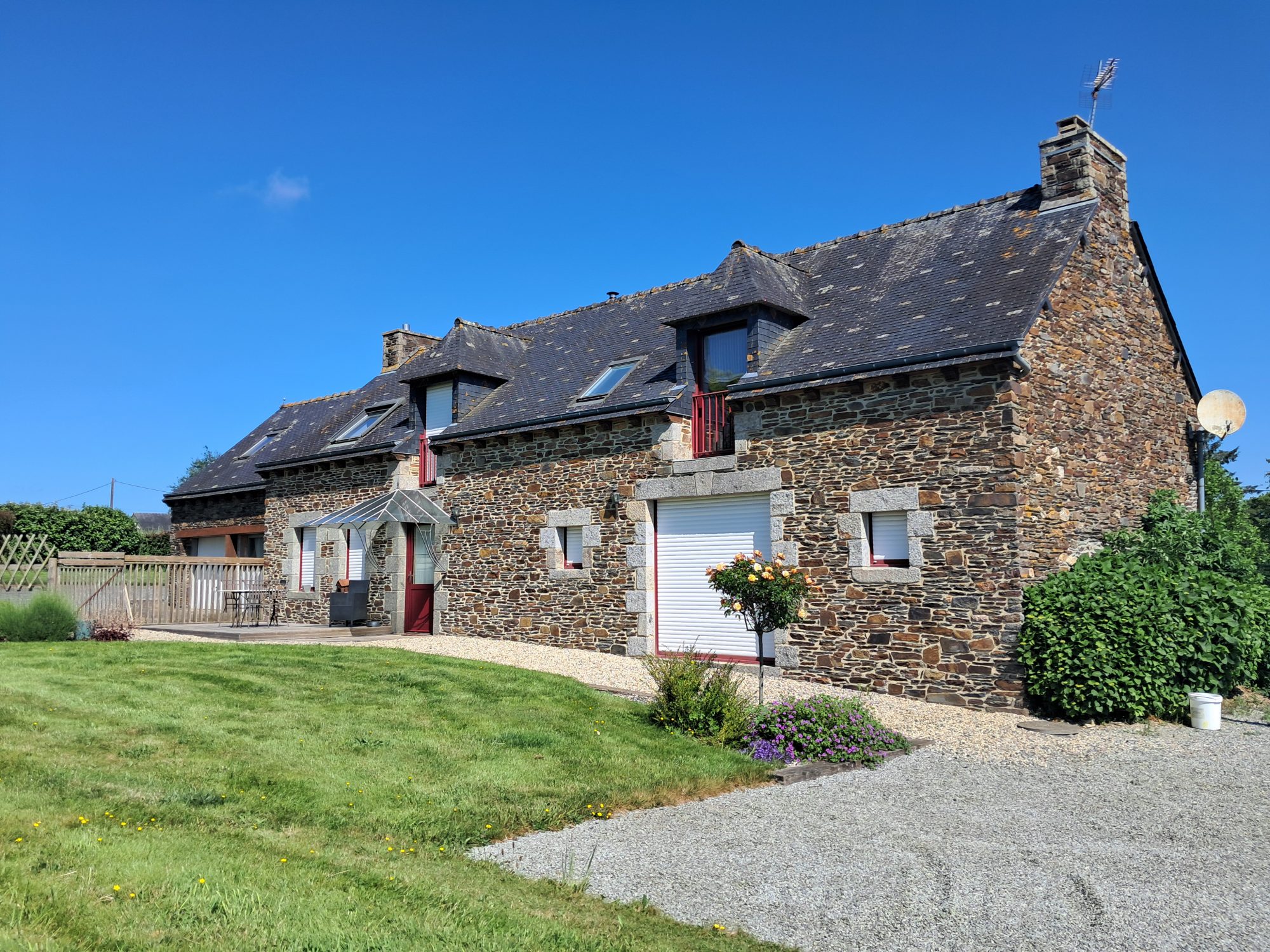 Detached Farmhouse with Lovely Garden and Open Views