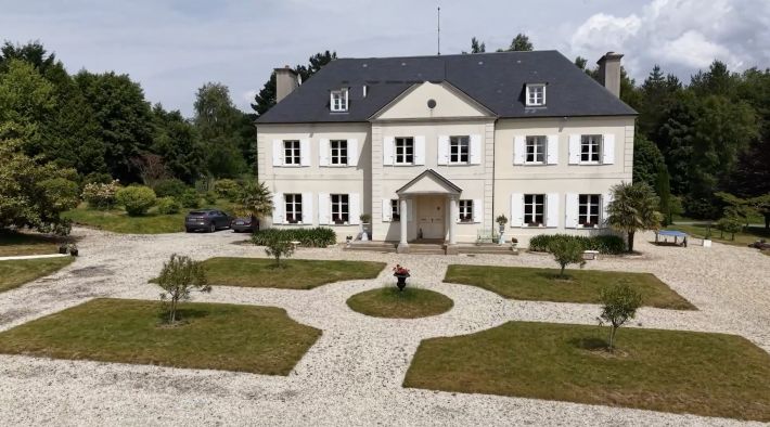 Manor House with Guest House and Outbuildings