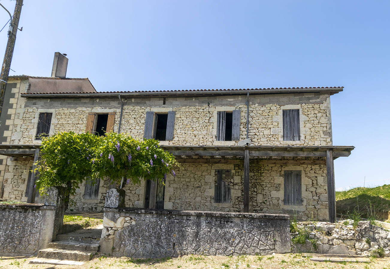 Traditional House to Renovate and Deveplop