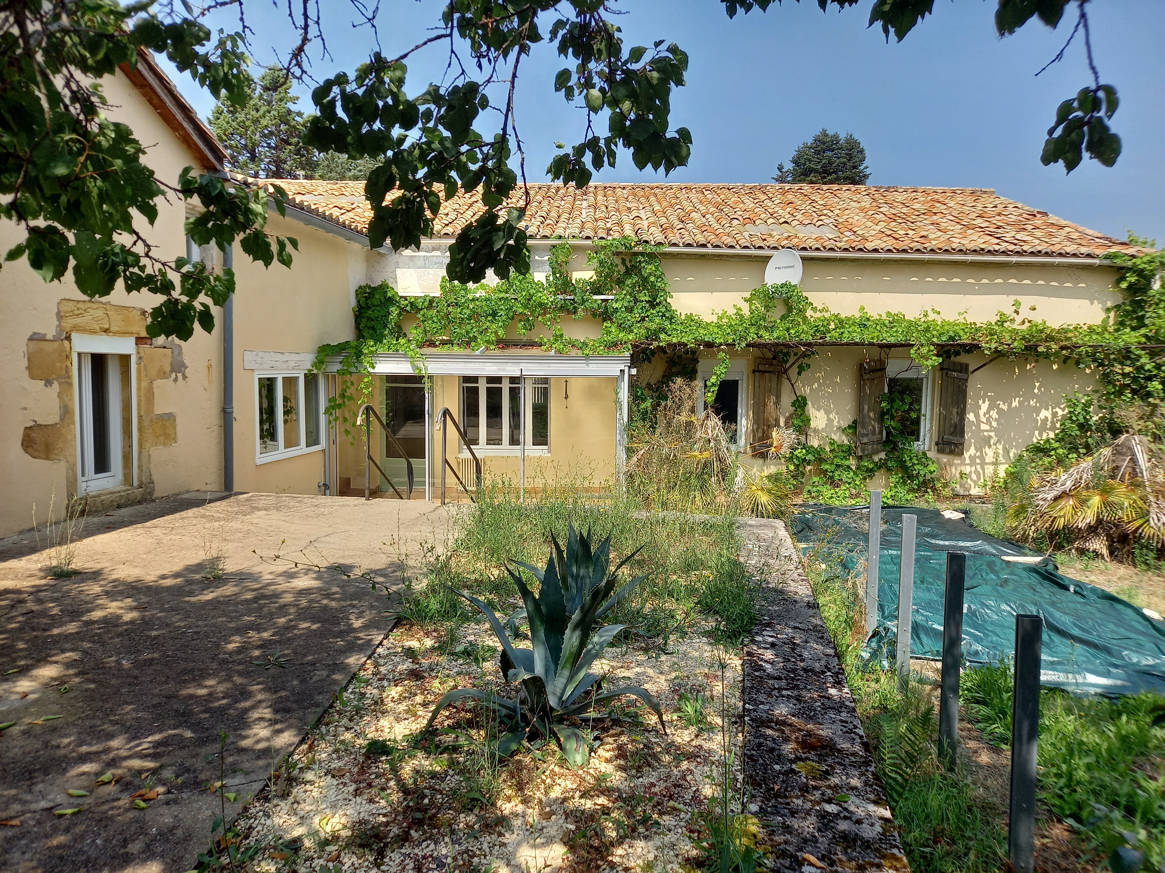 Village House with Conservatory and Lovely Garden