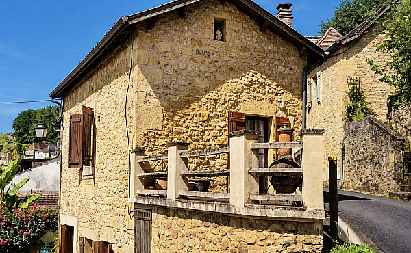 Pretty Character Cottage, Ideal Holiday Home