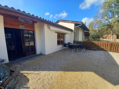 Lovely Single Storey House with Garden