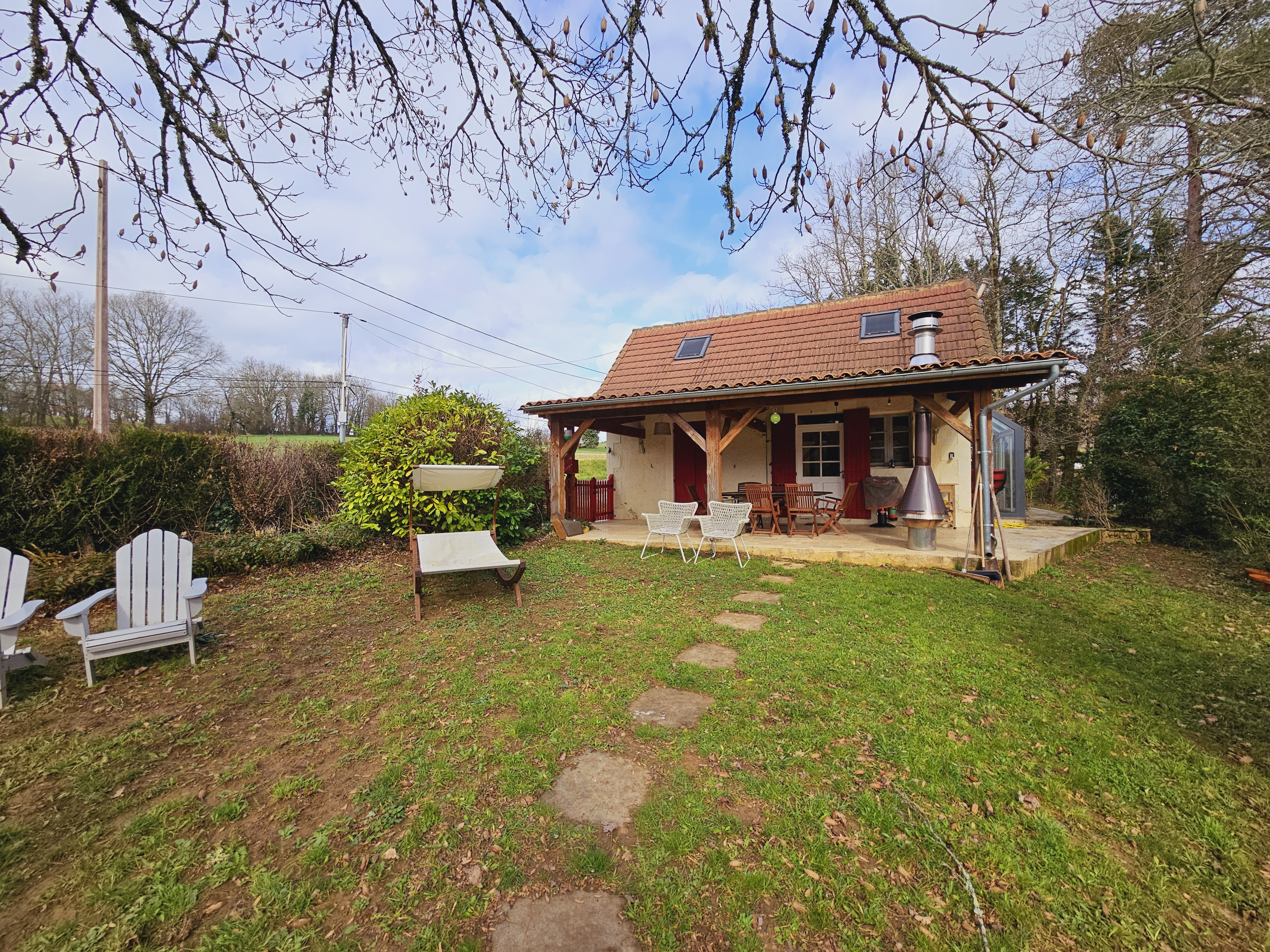 Detached Country House with Swimming Pool