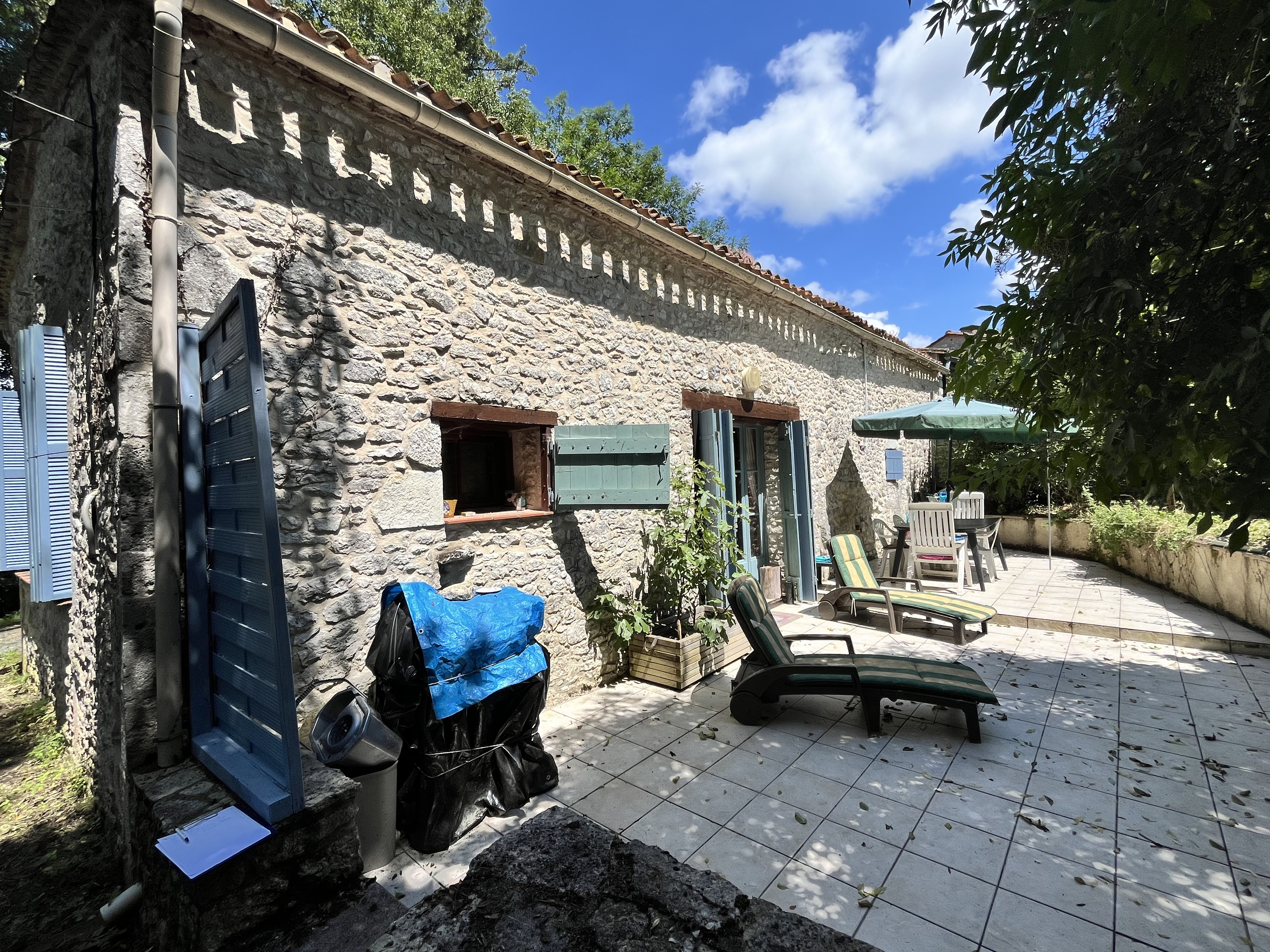 Lovely Character House with Outside Space