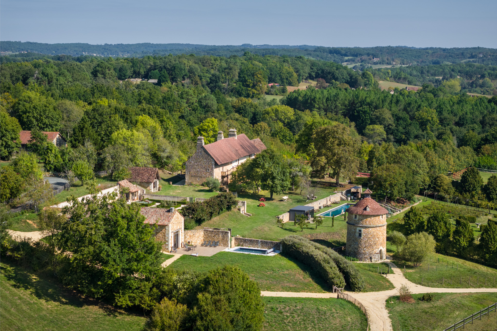 Country Estate in 12 Hectares of Land