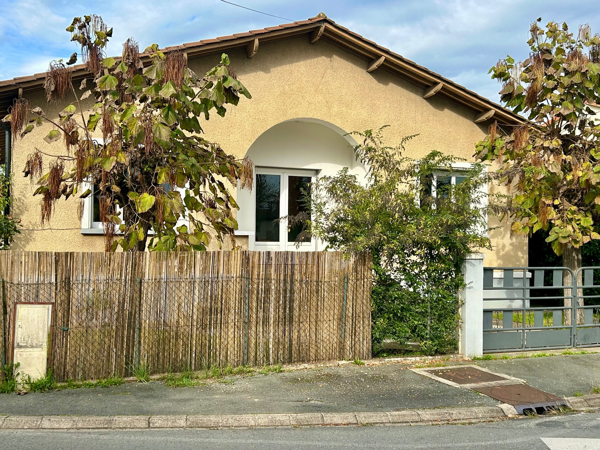 Delightful Detached House with Garden