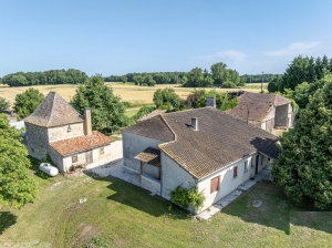 Former Farm Complex in Lovely Location