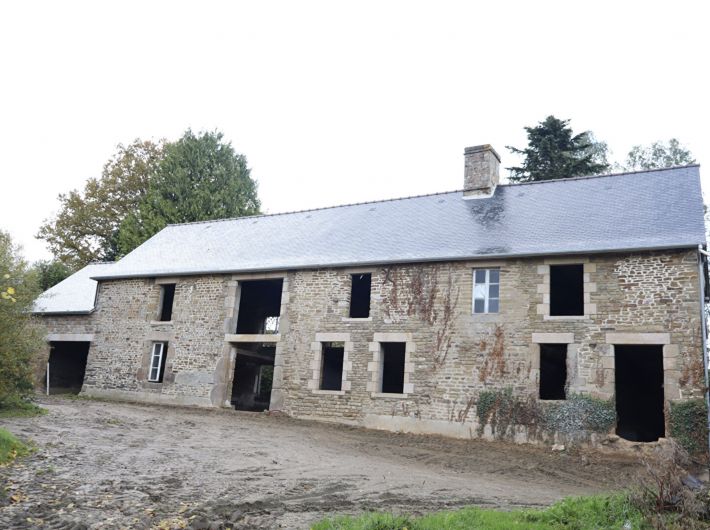 Detached Country House To Renovated