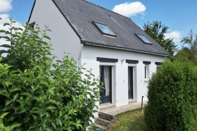 Detached House with Garden