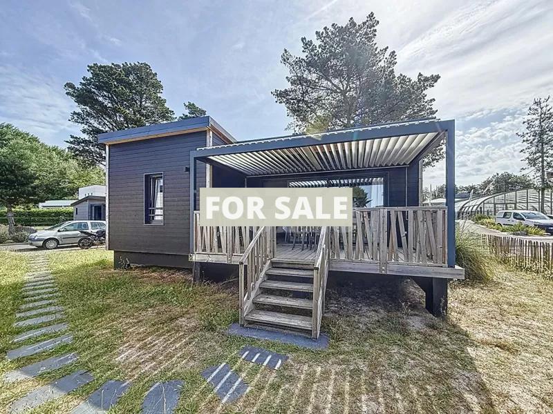 Holiday Cottage in Residential Park by the Coast