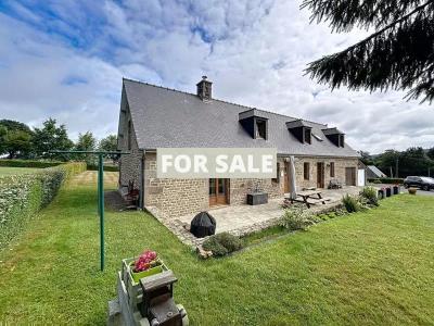Detached Country House with Outbuilding