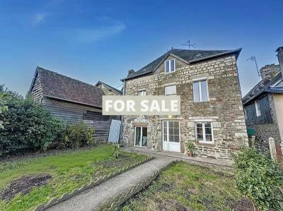 Beautiful Detached House with Garden