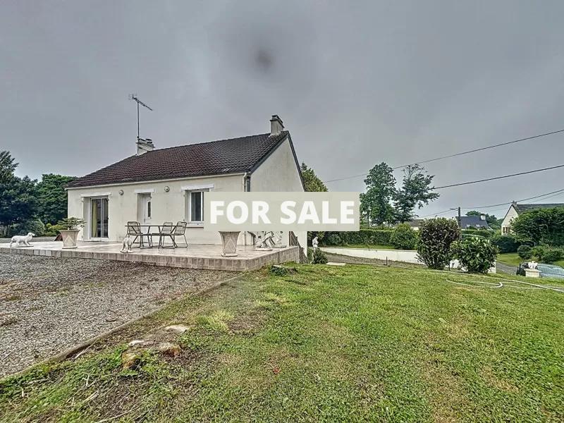 Detached House with Garden by the Coast