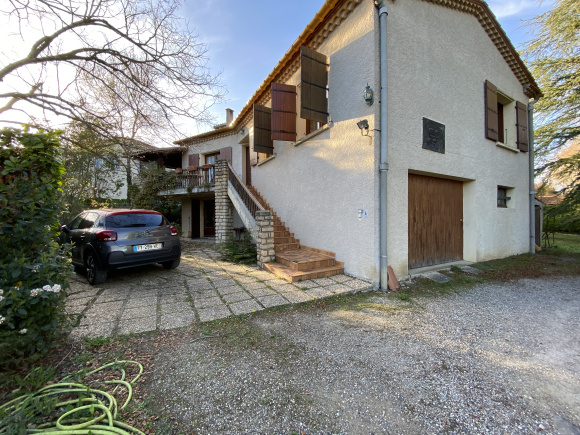 Detached Villa with Garden and Land