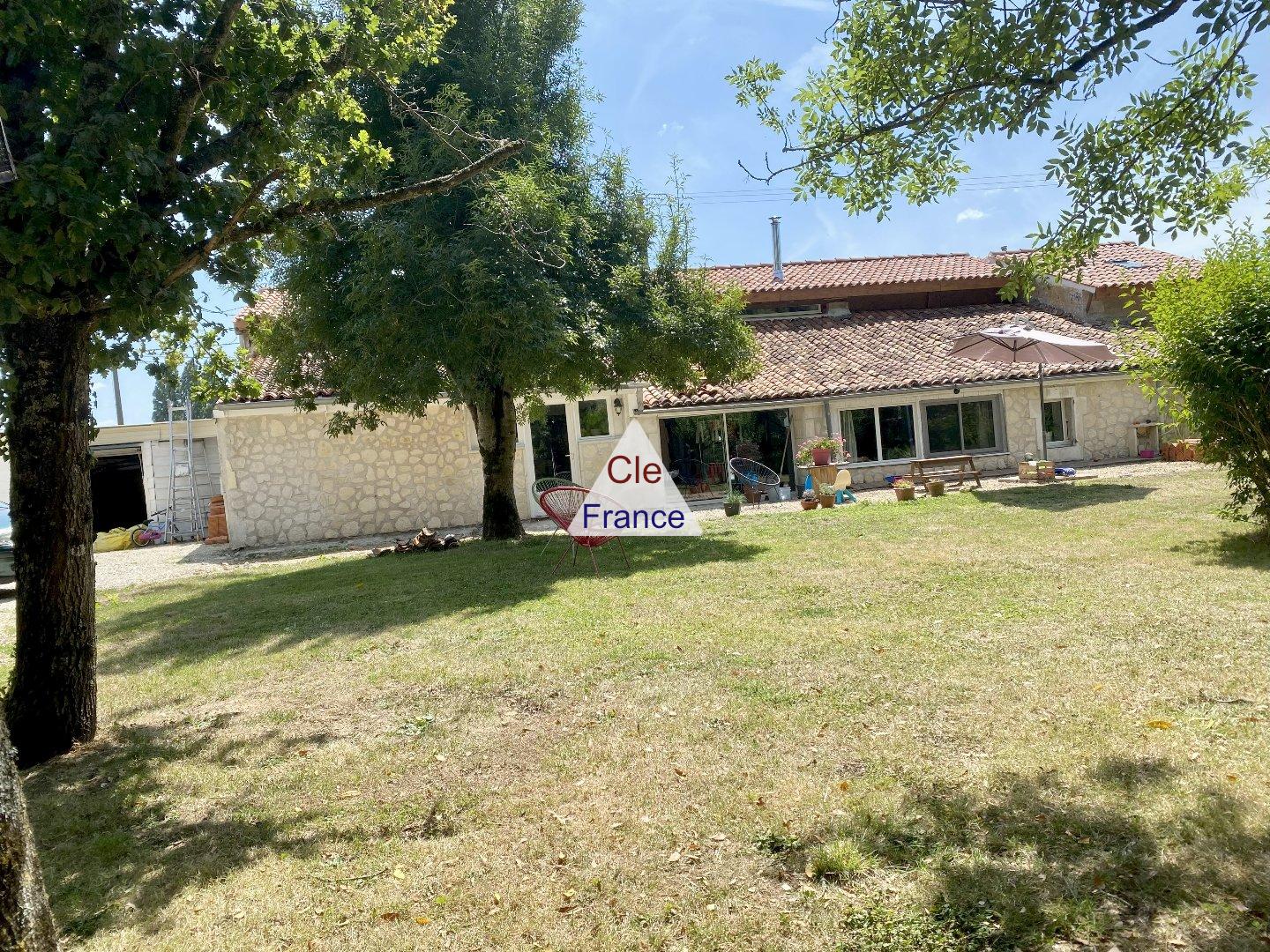 Main House with Guest Gite in Quiet Setting