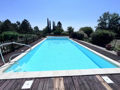 Detached Country House with Outbuilding and Pool