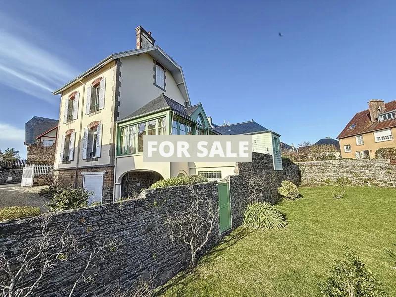 Period Property in Coastal Resort Town