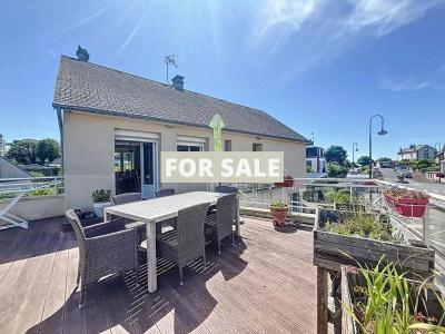 Contemporary Detached House in Coastal Location