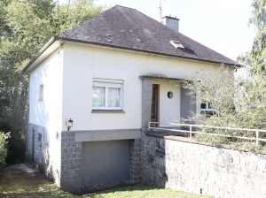 Detached House with Garden in Nice Location
