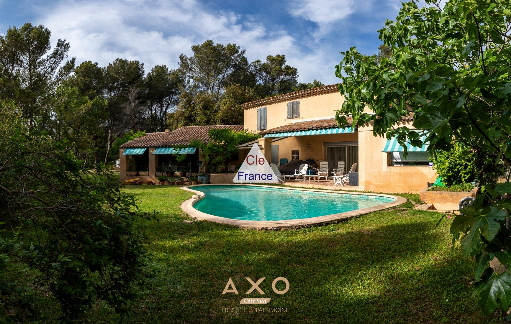Le Montaiguet - Maison 160m2 - T7 - Garage - Piscine - Parc 5000m2 - 1 020 000a
