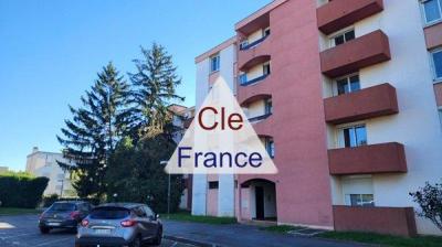 First Floor Apartment in Great Location