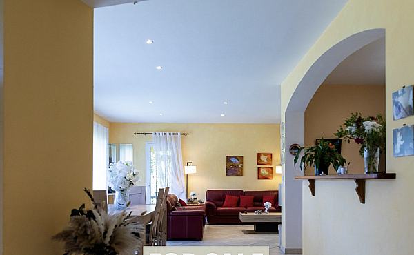 Property_For_Sale_in_France-with_Cle_France_Join_our_mailing_List_AXL05392_2.57