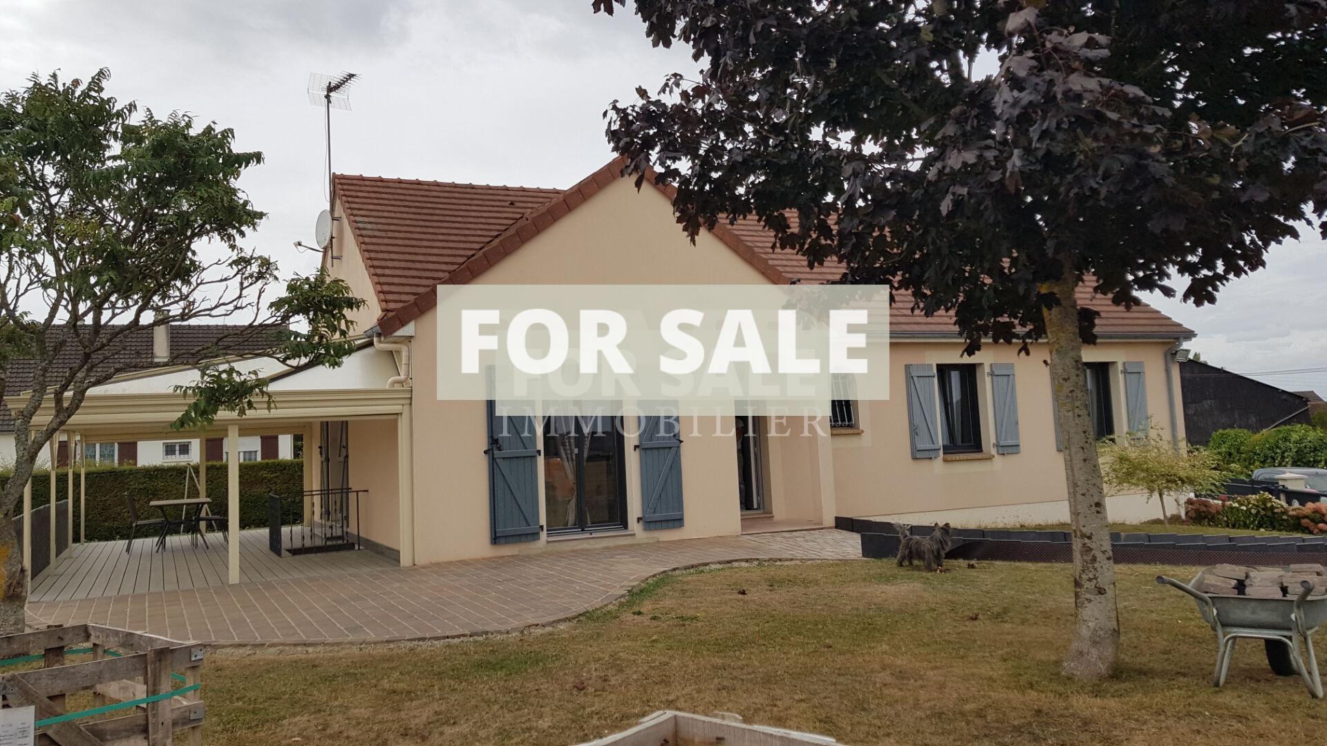 Detached House with Landscaped Garden