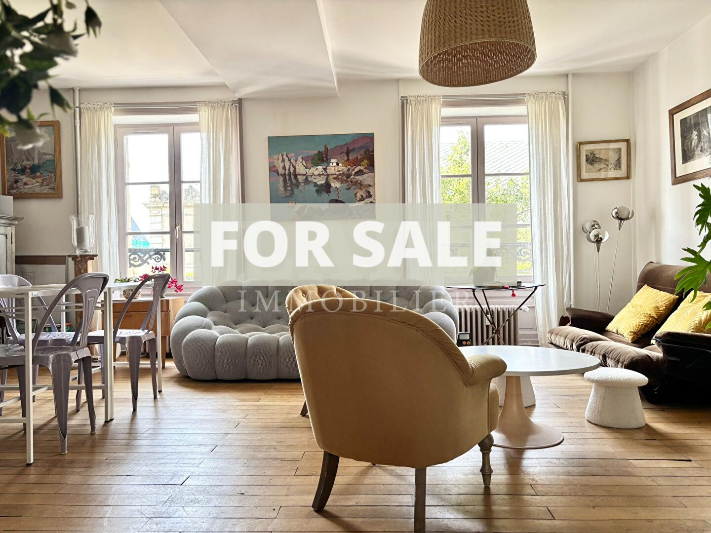 Beautiful Duplex Apartment in the Heart of Town