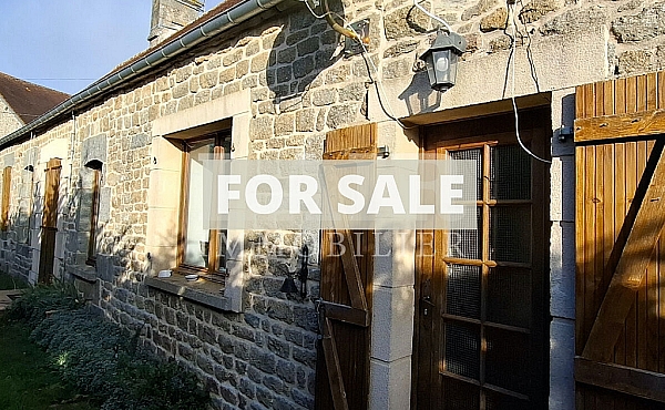 Detached Country House with Outbuilding