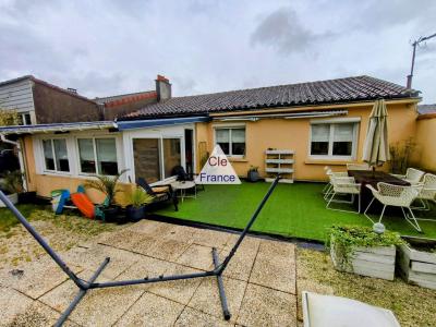 Detached House with Garden and Commercial Units