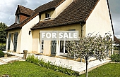 Detached House with Garden