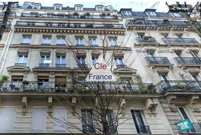 Paris Apartment in 18th Arrondissement