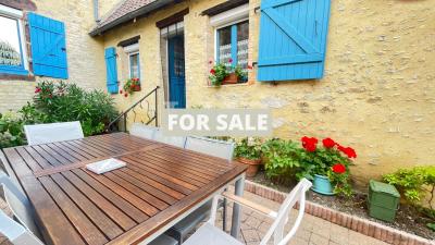 Charming House With Garden And Garage
