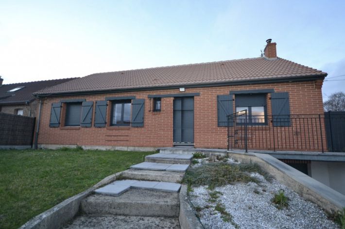 Detached House with Garden, Lovely Family Home