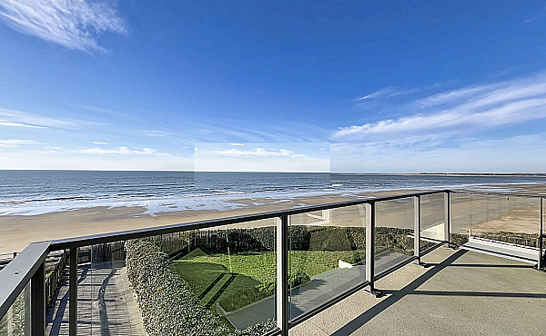 Property_For_Sale_in_France_with_Cle_France_Join_our_mailing_List_LNH11923_01