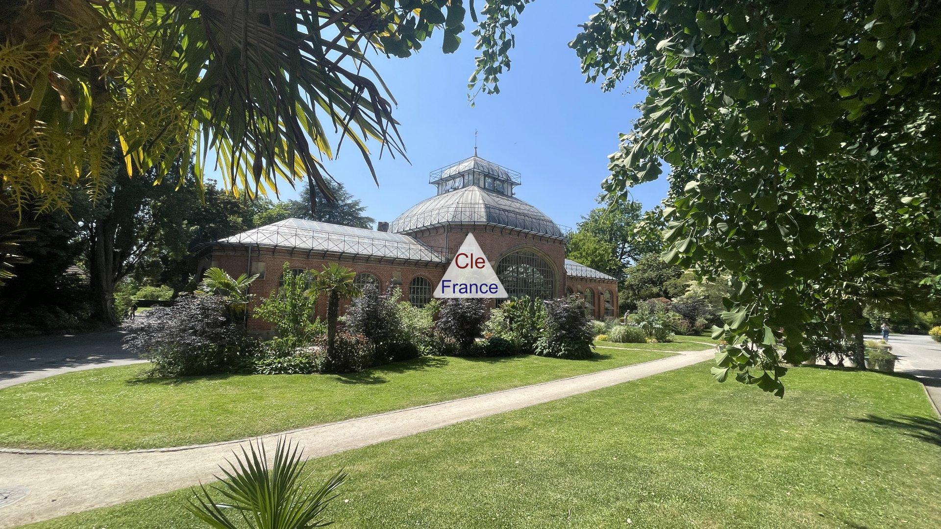 Apartment in Great Location