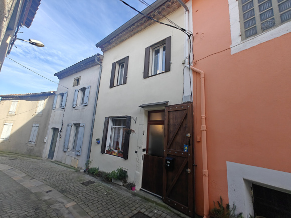 Duplex Apartment With Garage