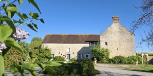 Detached Country House with Many Features