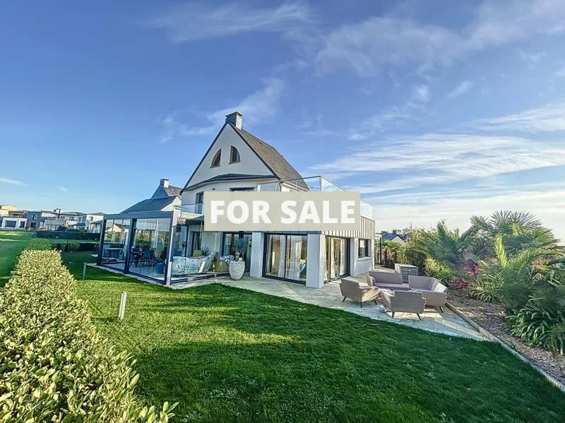 Detached House with Open Sea Views