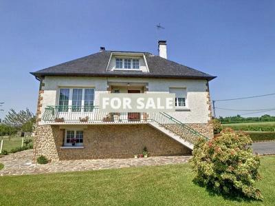 Detached House with Landscaped Garden