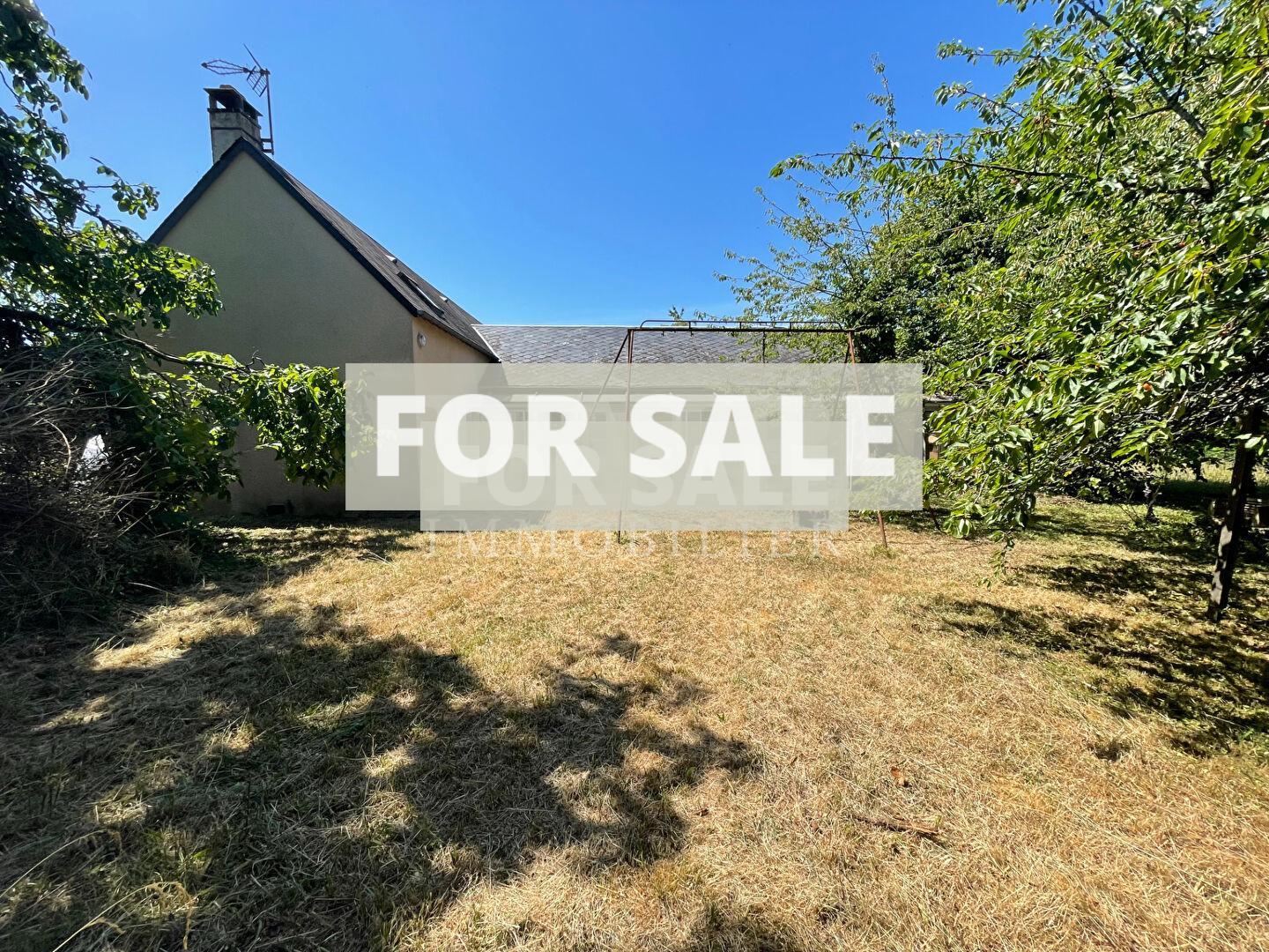 Detached Country House with Garden